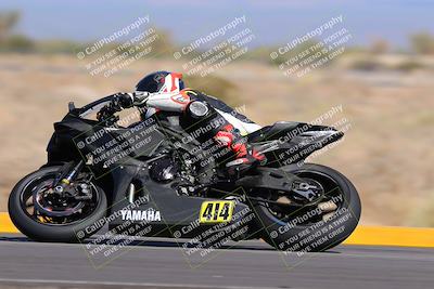 media/Oct-08-2022-SoCal Trackdays (Sat) [[1fc3beec89]]/Turn 16 (125pm)/